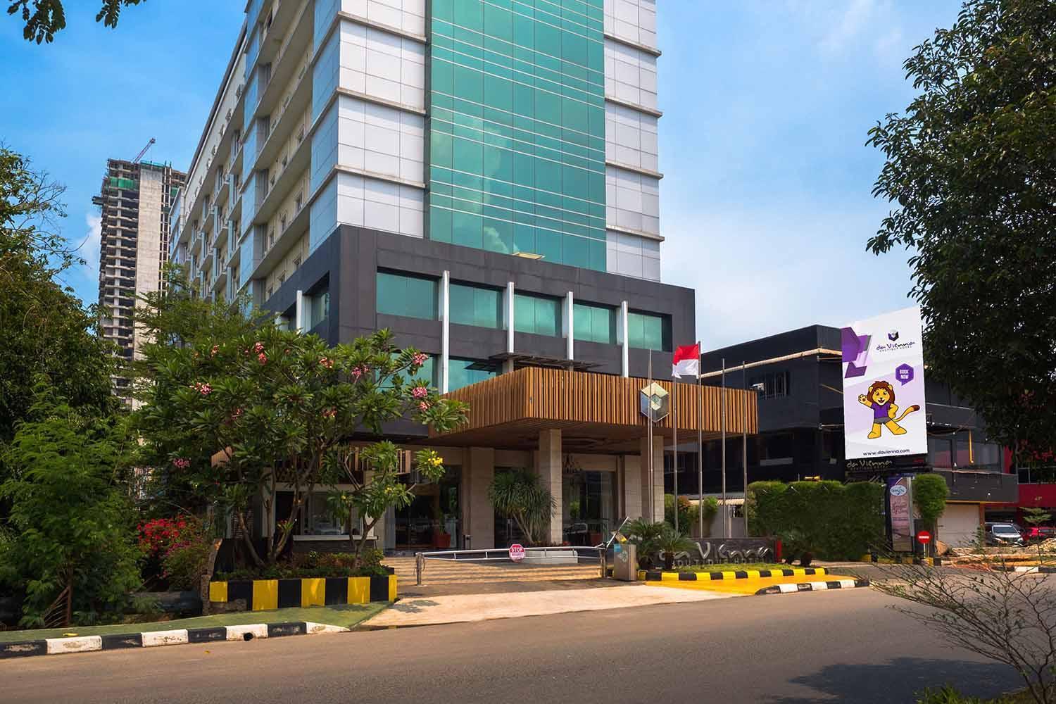 Da Vienna Boutique Hotel Batam Exterior photo