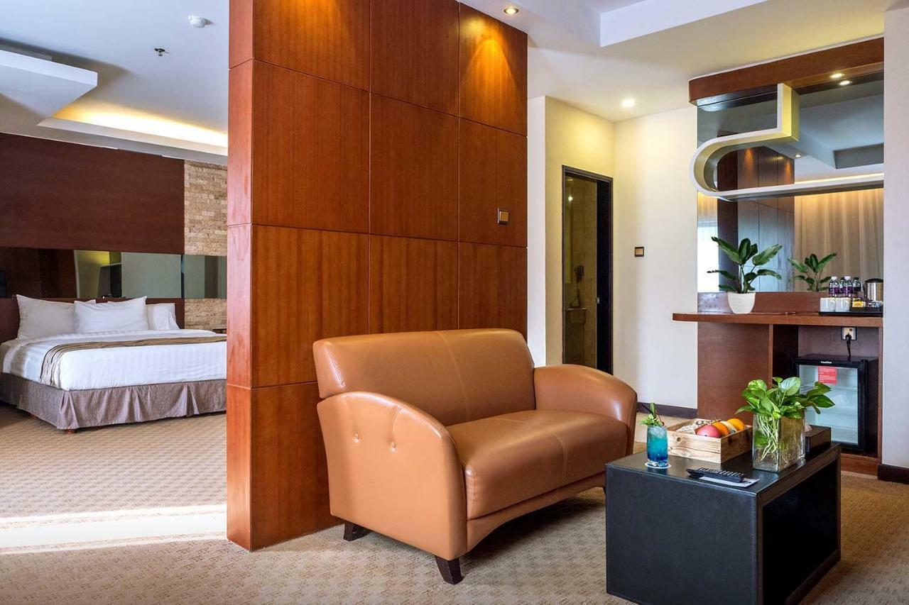 Da Vienna Boutique Hotel Batam Exterior photo
